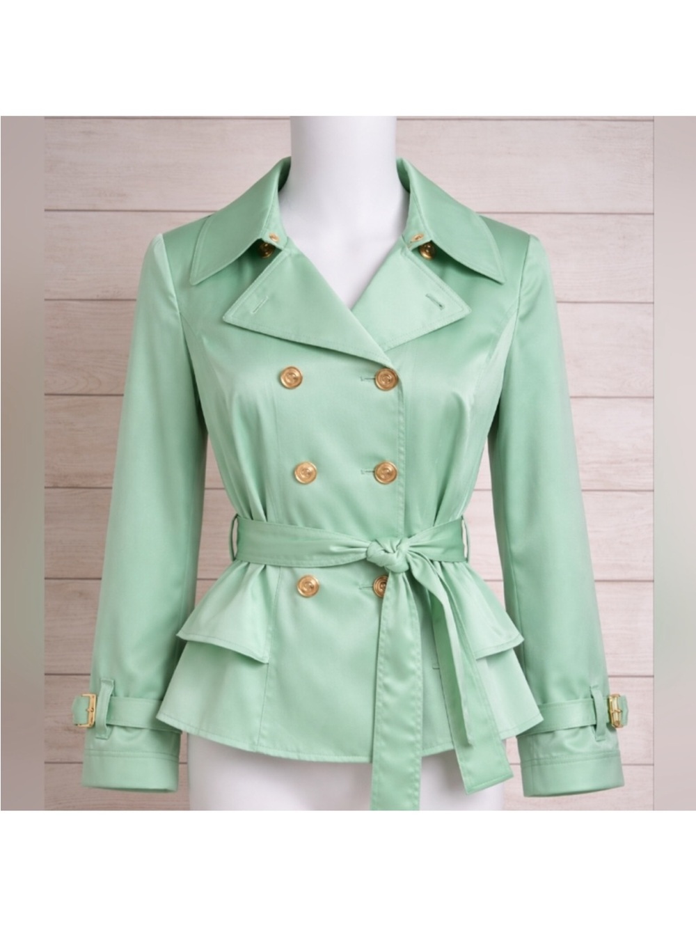 WHITE HOUSE BLACK MARKET SATIN JACKET